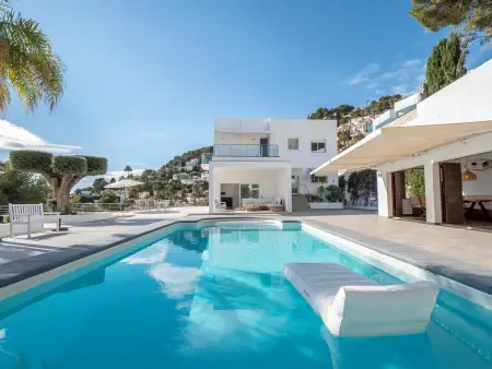Location villa à Moraira, Villa moderne à Moraira avec piscine chauffée pour 8 pers.