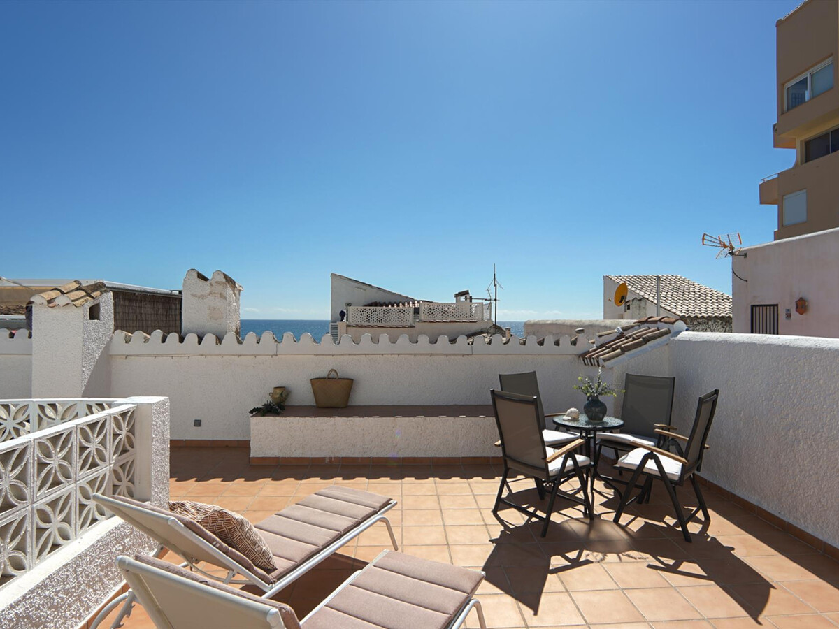 Maison de plage avec terrasse toit à Estepona - Photo 25