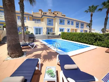 Location villa à San Javier, Spectaculaire villa près de la mer avec jardin et piscine privée