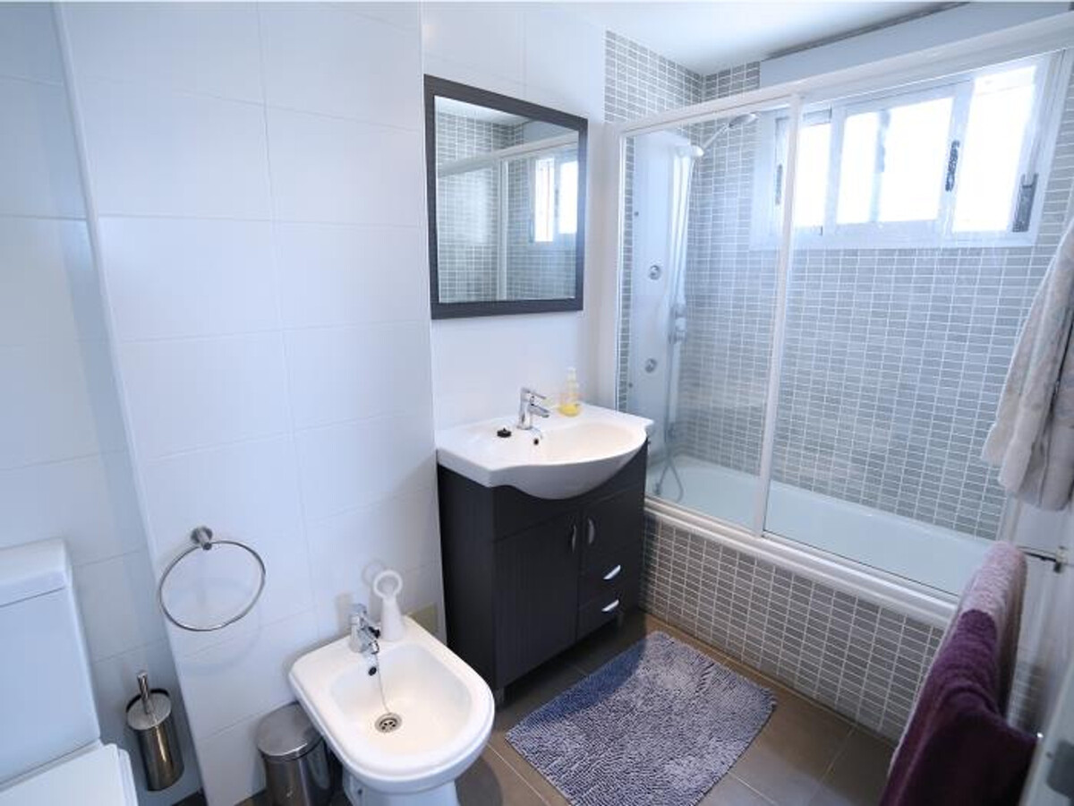 Appartement 2 chambres 1ère ligne à La Manga - Photo 10