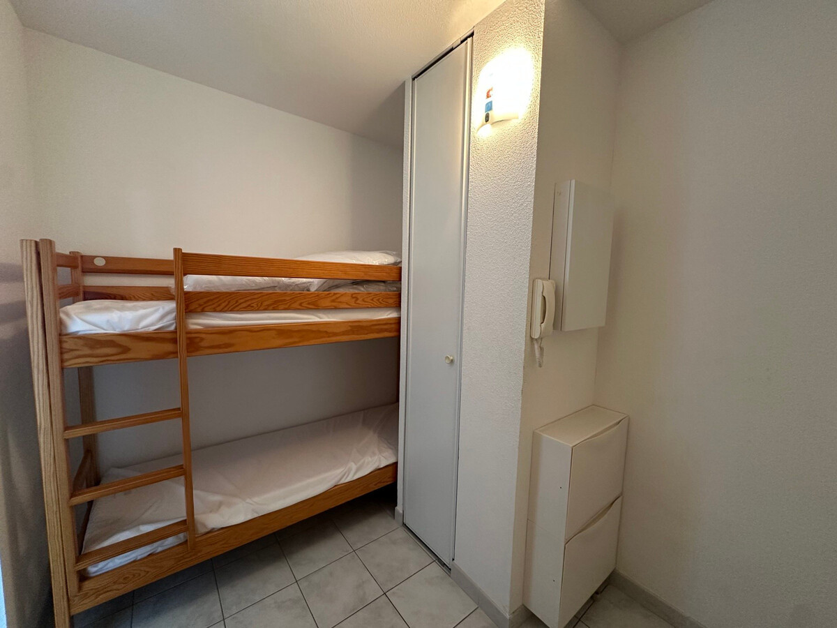 T2 climatisé avec loggia vue étang à Sète, parking - Photo 7