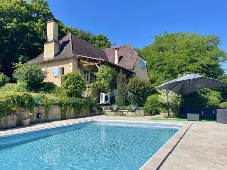 Maison avec piscine privée au sel aux Eyzies, 6 personnes : photo 2