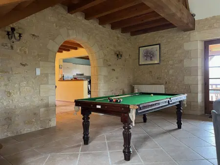 Maison avec piscine privée au sel aux Eyzies, 6 personnes : photo 9