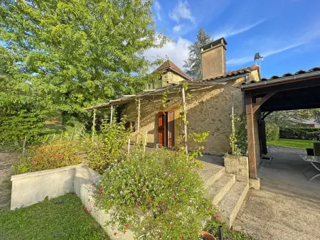 Maison en pierres avec piscine et accès direct à la Dordogne : photo 3