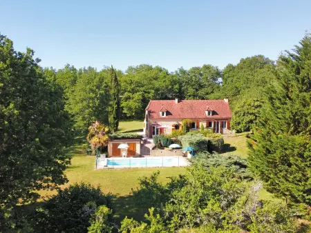 Maison en pierre périgourdine avec piscine privée à Saint-Chamassy : photo 22