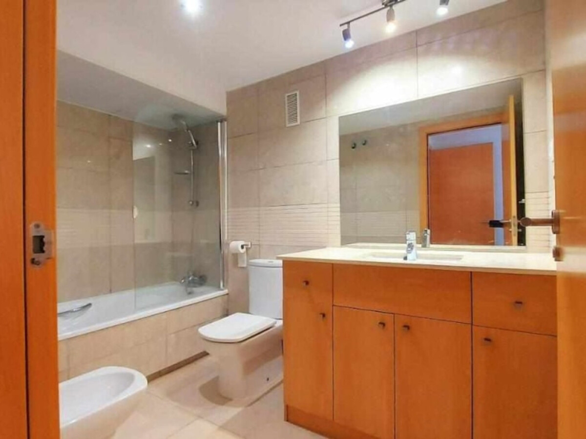 Appartement 3 chambres piscine intérieure à Salou - Photo 19