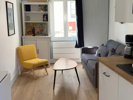Triplex au cœur du Palais, 1 km de la plage - Photo 12