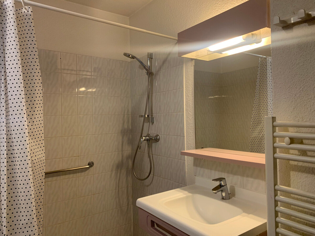 Studio PMR 25 m² avec balcon à Brides-les-Bains - Photo 9
