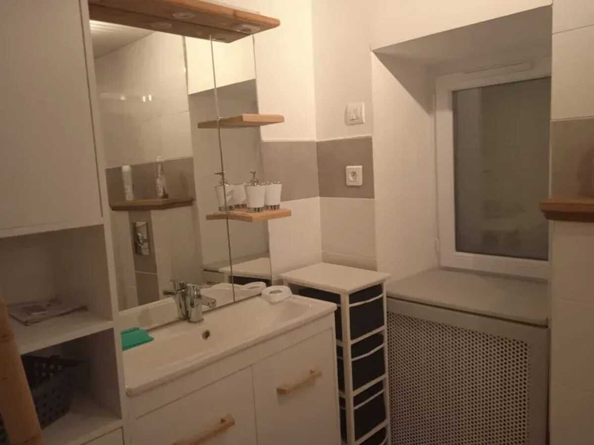 Maison 100 m² avec jardin et barbecue à Charron - Photo 10