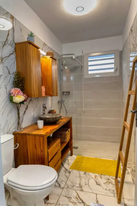 Appartement avec piscine privée et vue mer à Pointe-Noire : photo 10