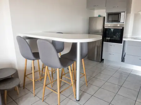 Appartement familial avec jardin clos et vue mer au Robert : photo 2