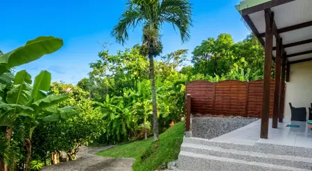 Appartement familial avec jardin clos et vue mer au Robert : photo 18