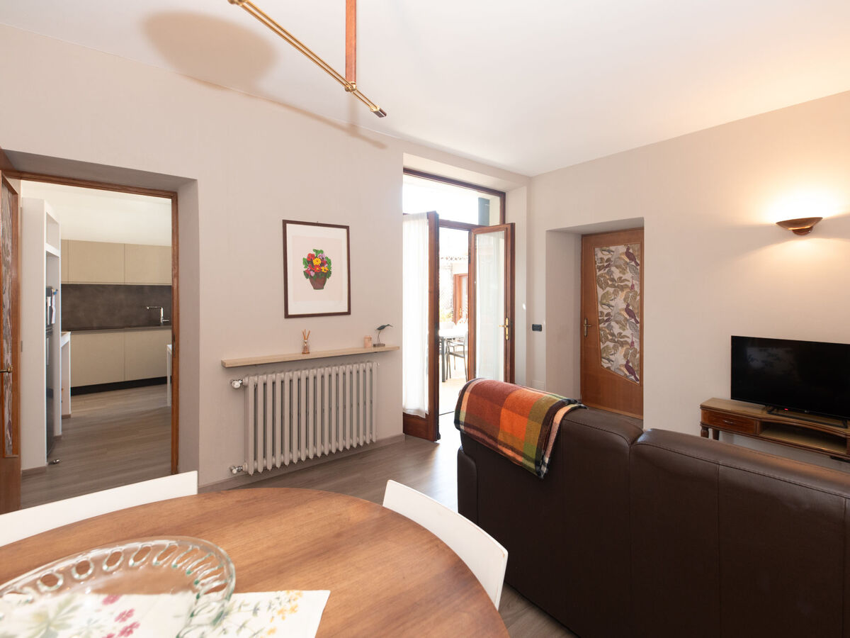 Appartement Bac 1 à Mergozzo, terrasse 30 m² à 100 m du lac - Photo 4
