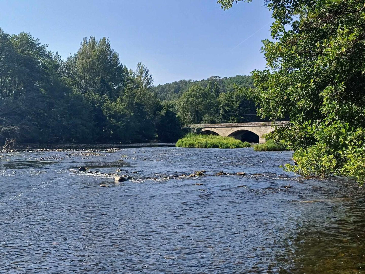 Gîte 2 pers. à proximité de la rivière à Jenzat - Photo 4