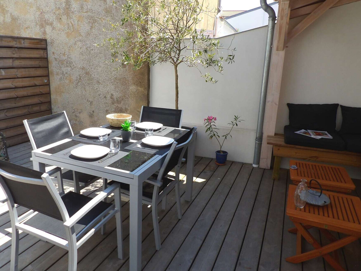 Maison rénovée Saint-Gilles-Croix-de-Vie, terrasse Sud-Ouest - Photo 10