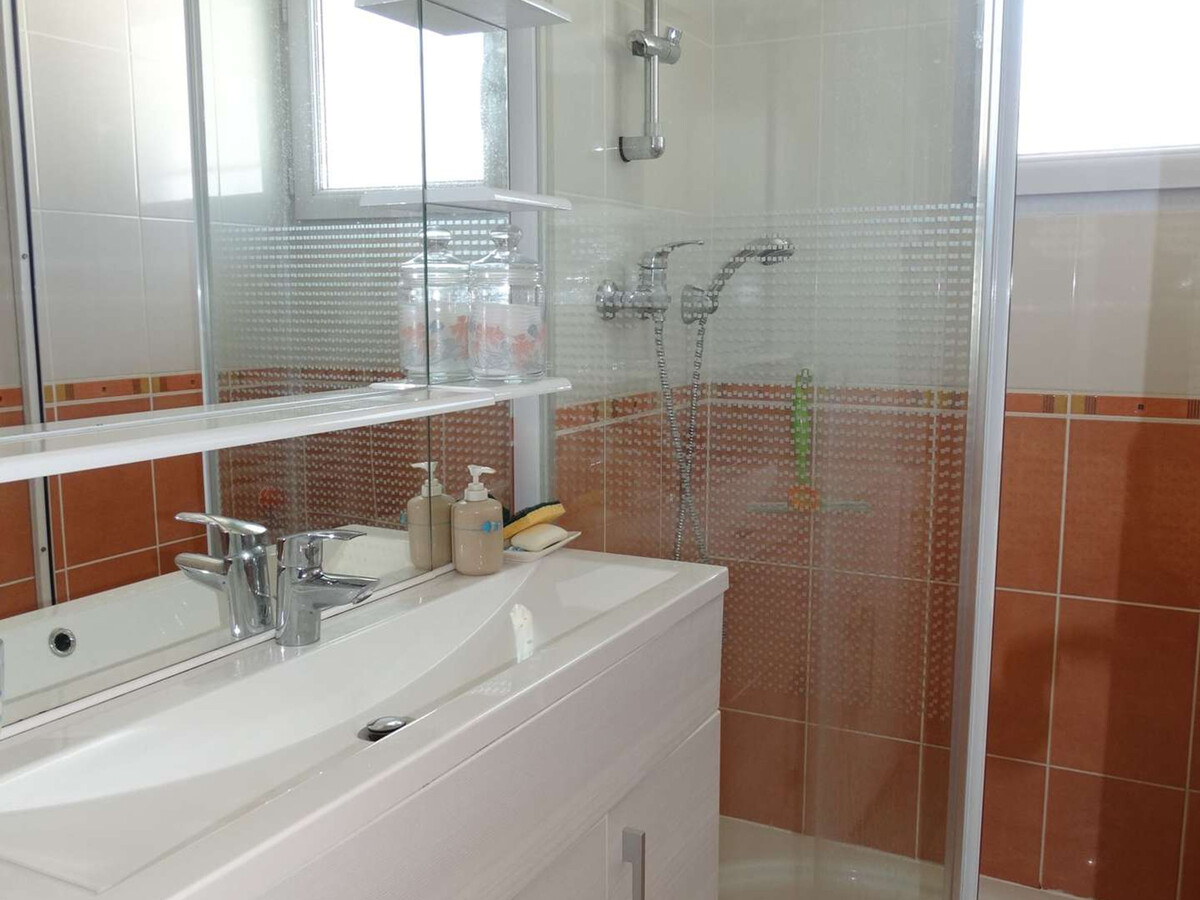 Maison 4 pers. à 120 m du centre, cour privée - Photo 8