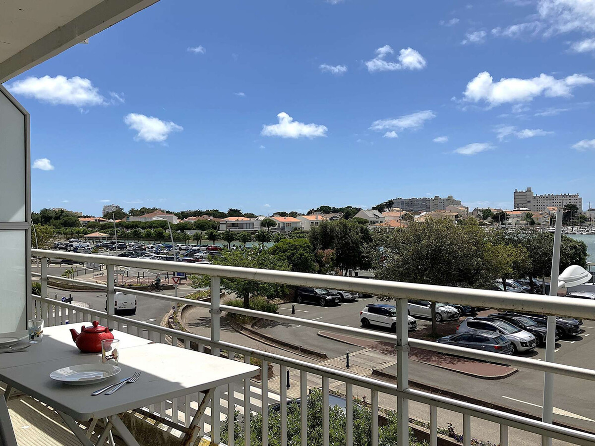 Appartement 2 chambres vue port, balcon sud-ouest, garage - Photo 1