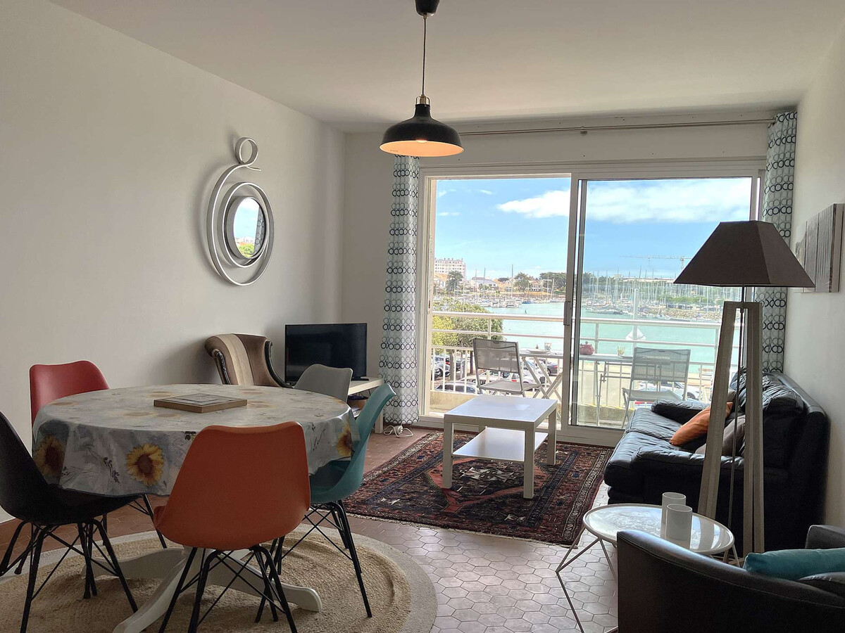 Appartement 2 chambres vue port, balcon sud-ouest, garage - Photo 2