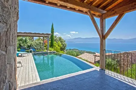 Location villa à Olmeto