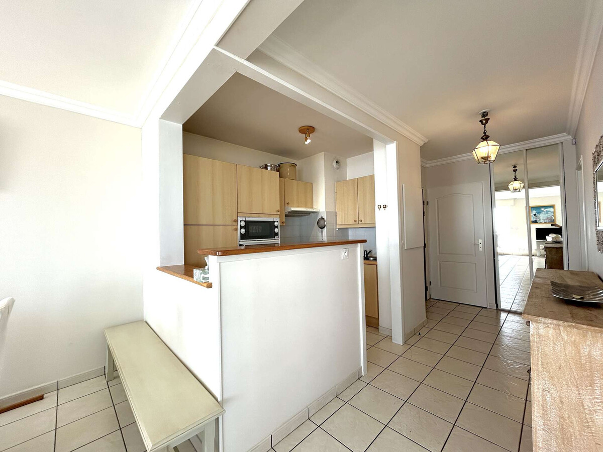 Appartement 2 chambres, 2 terrasses à 10 m de la plage - Photo 5