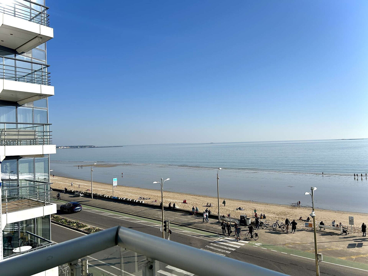 Appartement 2 chambres, 2 terrasses à 10 m de la plage - Photo 8