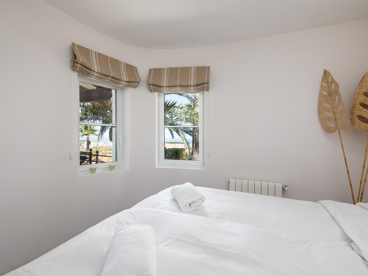 Villa Relax : piscine privée sans chlore, vue baie de Denia - Photo 10