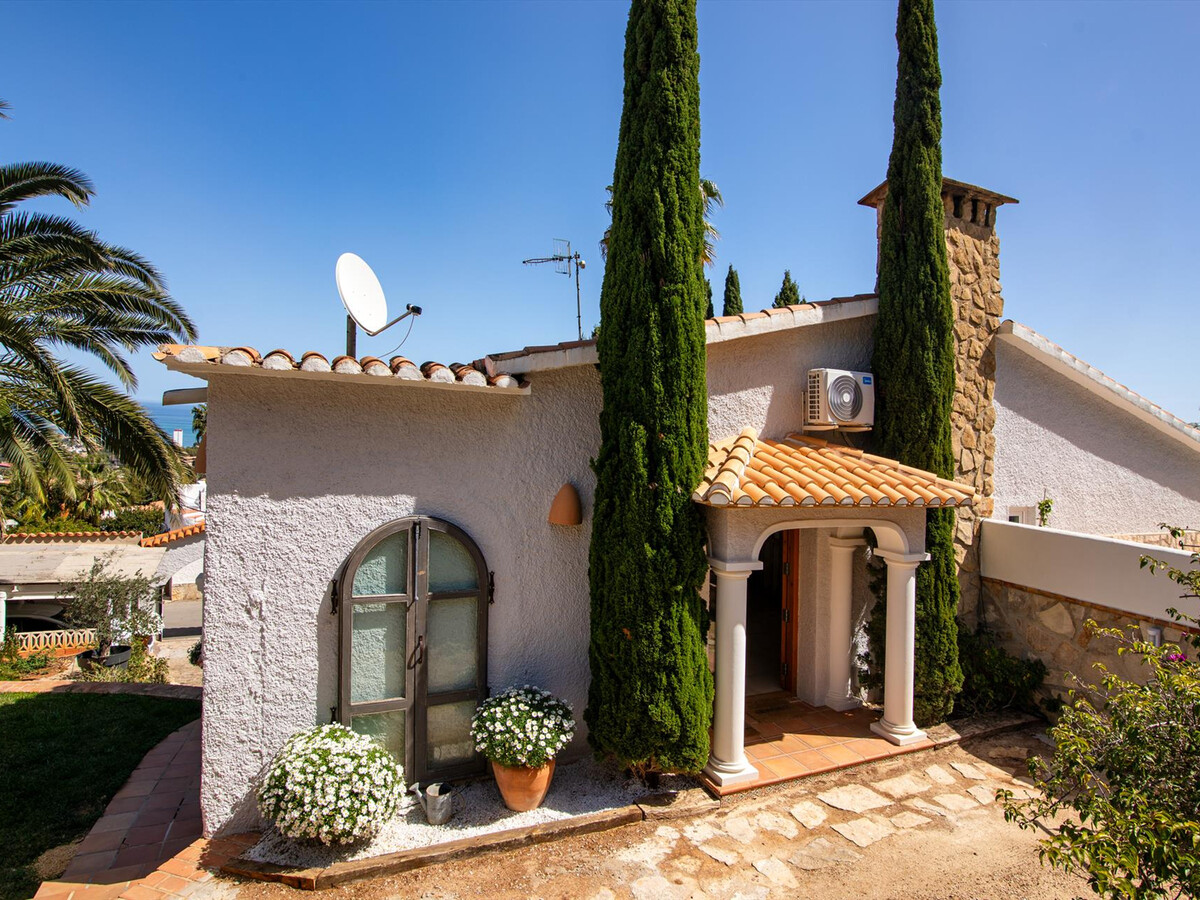 Villa Relax : piscine privée sans chlore, vue baie de Denia - Photo 25