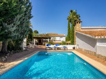 Location villa à Denia, Villa exclusive à Denia avec piscine privée, animaux admis, climatisation