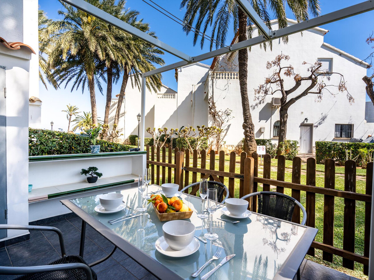 Appartement rénové plage Las Marinas, piscine et terrasse - Photo 2