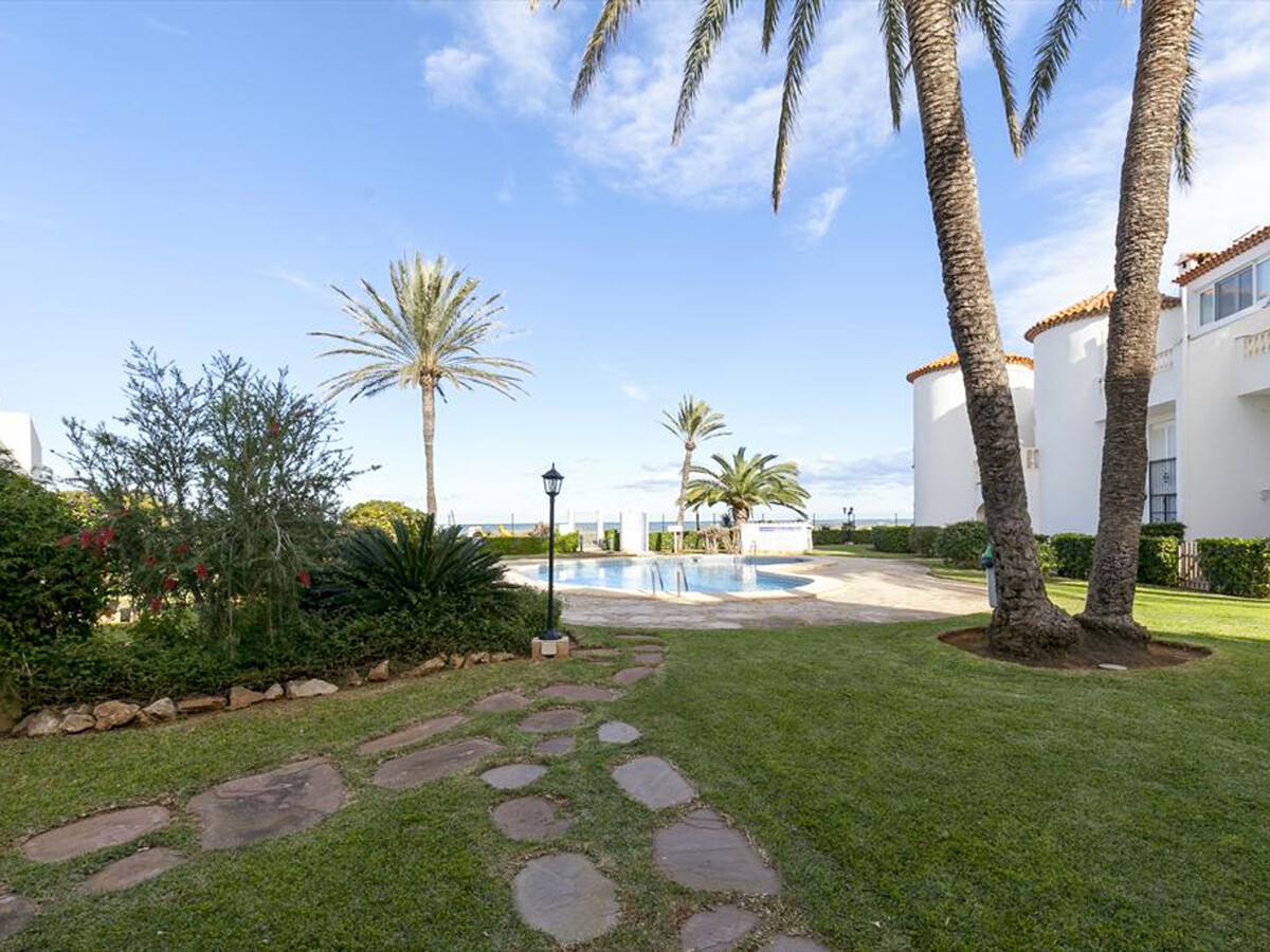 Appartement rénové plage Las Marinas, piscine et terrasse - Photo 21