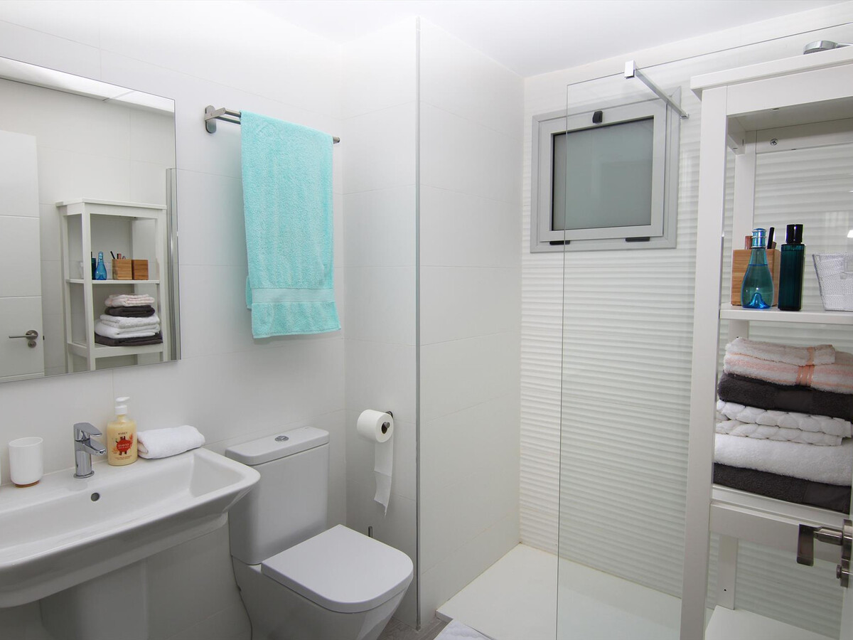 Marina Real - Appartement moderne face à la piscine, Denia - Photo 14