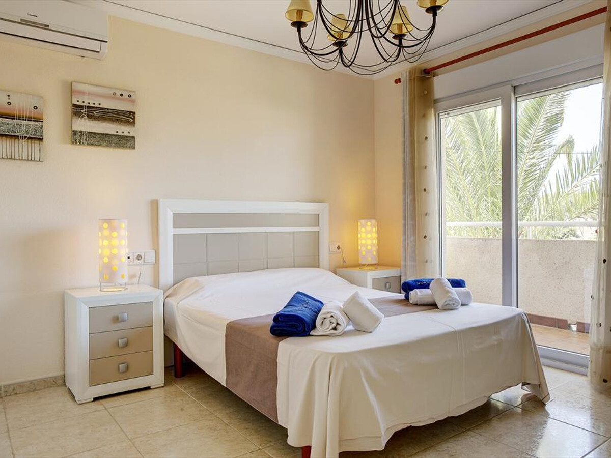 Maison 6 pers avec jardin privé et piscine, plage à 5 min - Photo 3