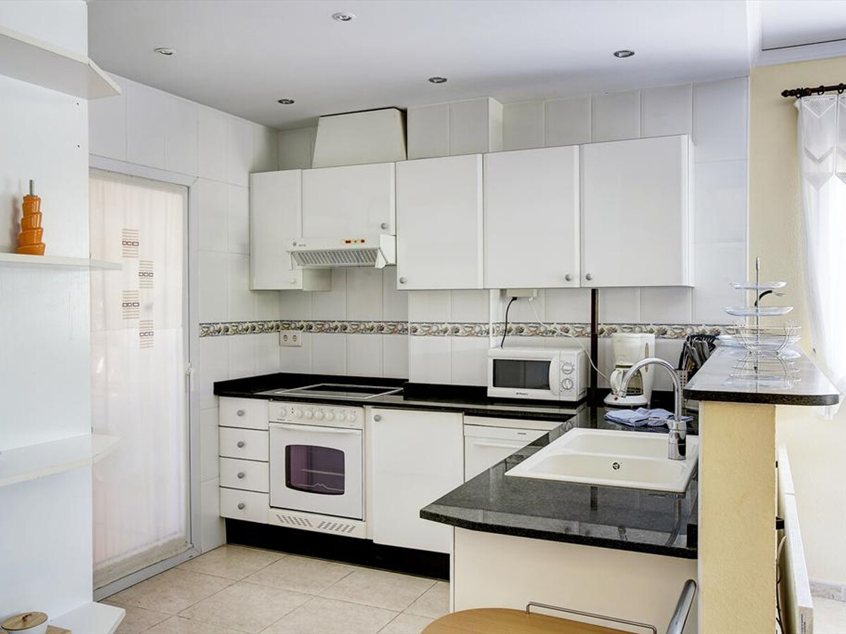 Maison 6 pers avec jardin privé et piscine, plage à 5 min - Photo 10