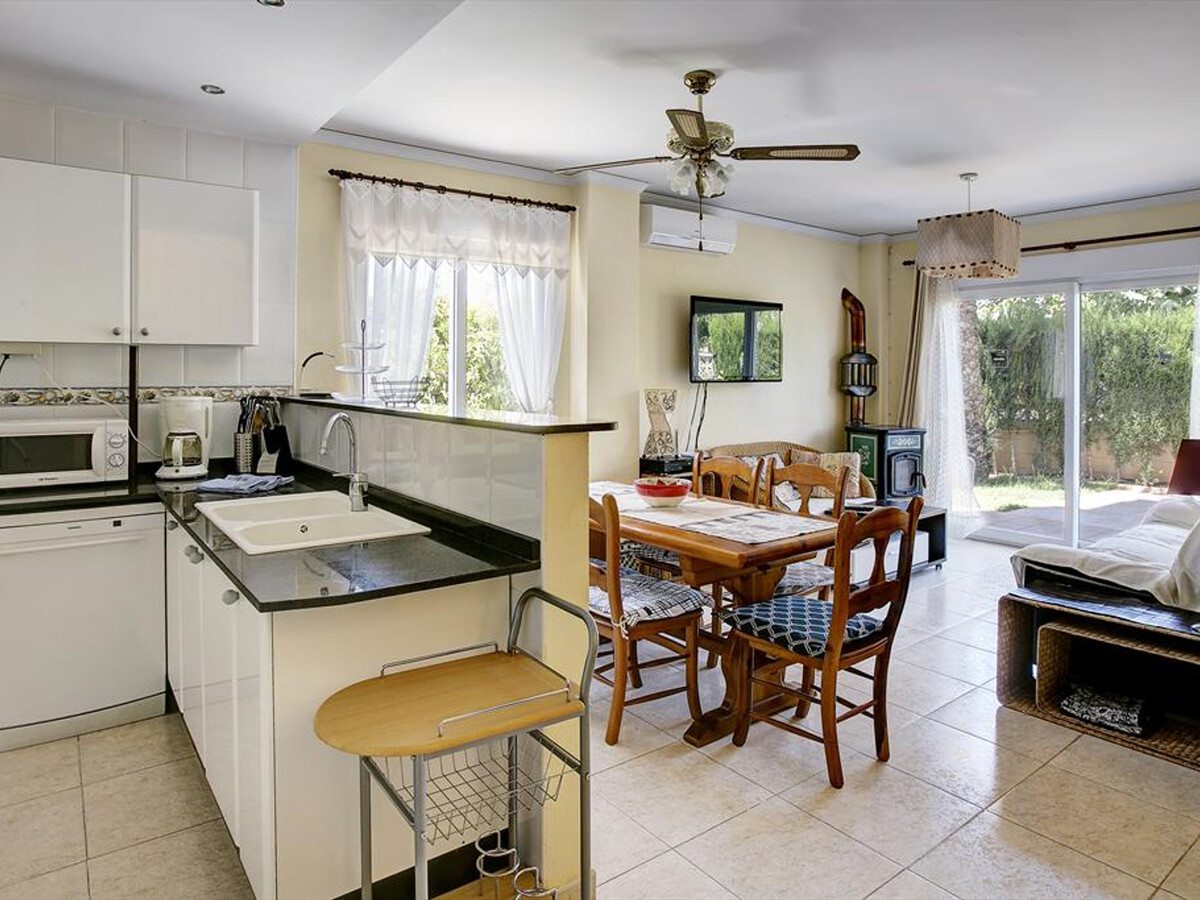 Maison 6 pers avec jardin privé et piscine, plage à 5 min - Photo 11