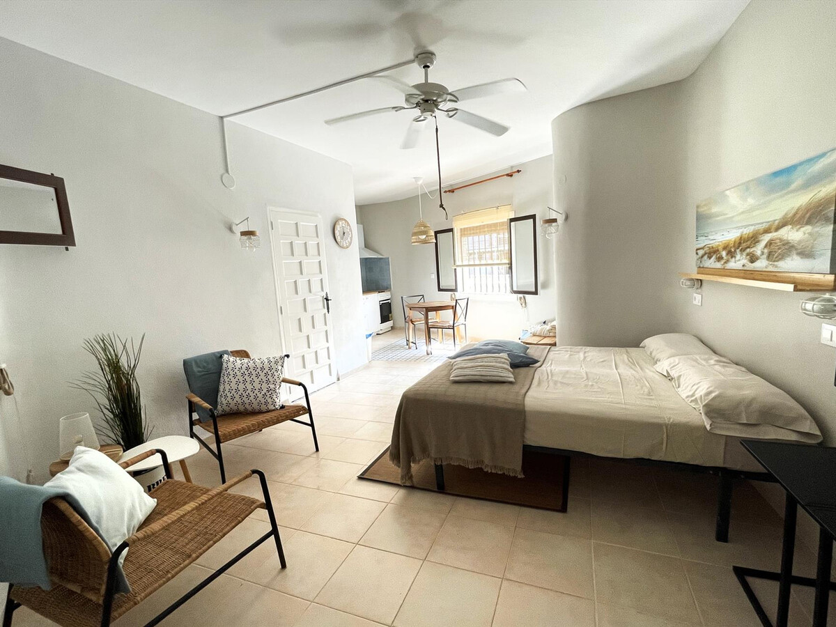 Studio beachfront à Dénia, accès direct plage Bovetes - Photo 11