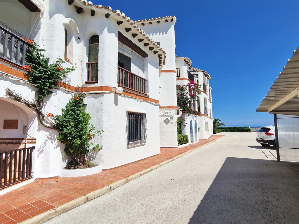 Studio beachfront à Dénia, accès direct plage Bovetes - Photo 16