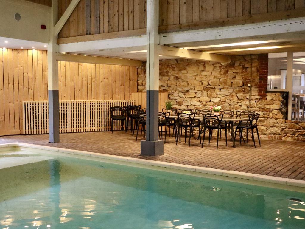 Le GitAnne : maison 15 pers. avec piscine couverte - Photo 35
