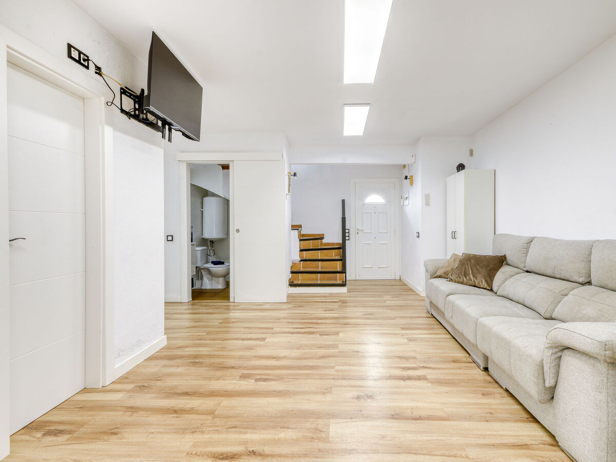 Maison Delfín – 4 chambres, piscine et vue canal à Empuriabrava - Photo 8