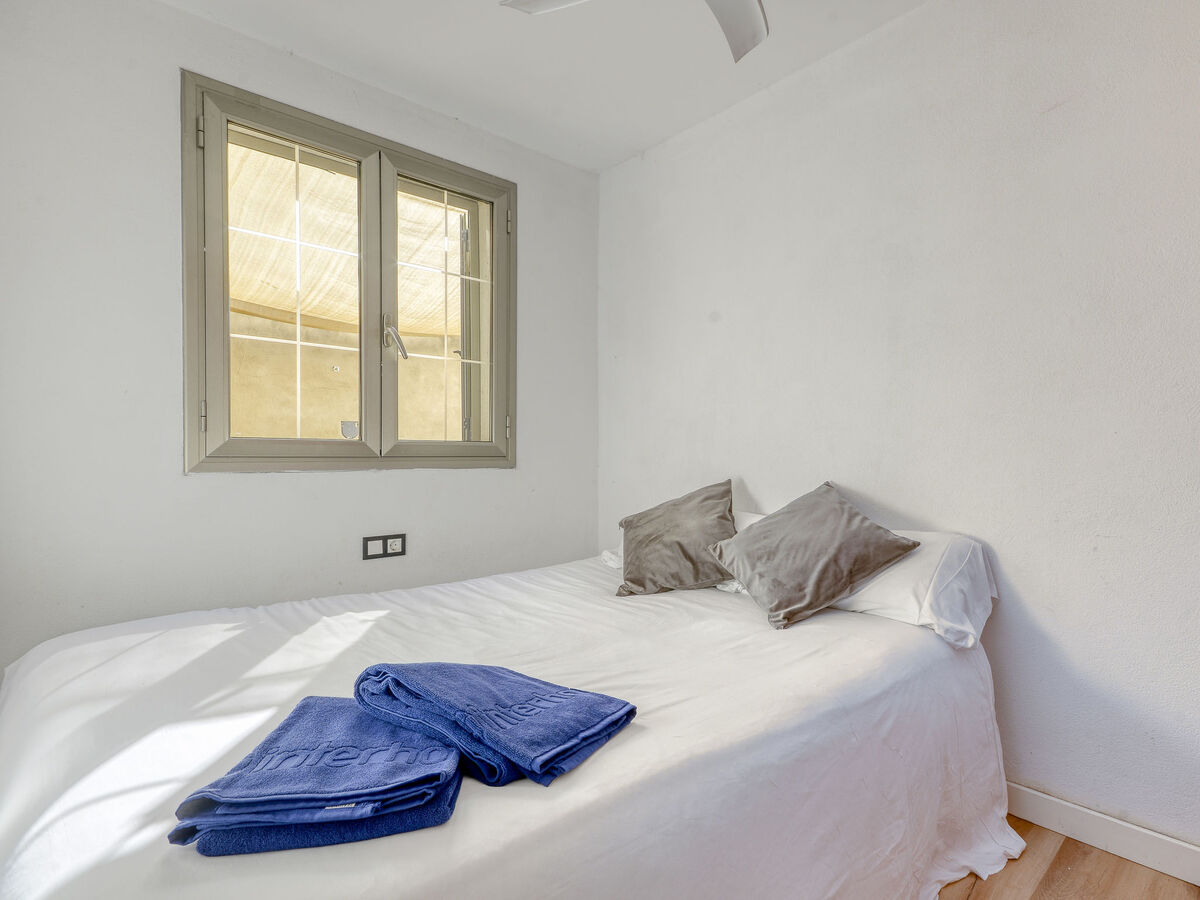 Maison Delfín – 4 chambres, piscine et vue canal à Empuriabrava - Photo 11