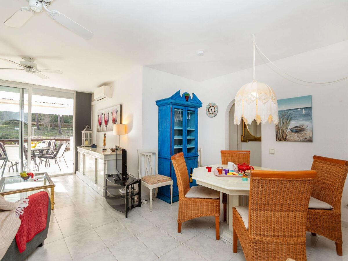 Apt 3 pièces Pals - Climatisé, vue piscine - Photo 8