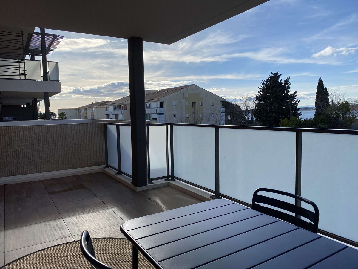 T2 Balaruc-les-Bains avec terrasse vue étang de Thau - Photo 11