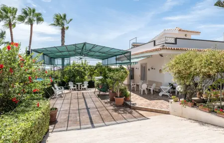 Location maison à Donnalucata, Giardino a mare