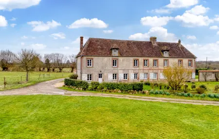 Location maison à Les Baux de Breteuil