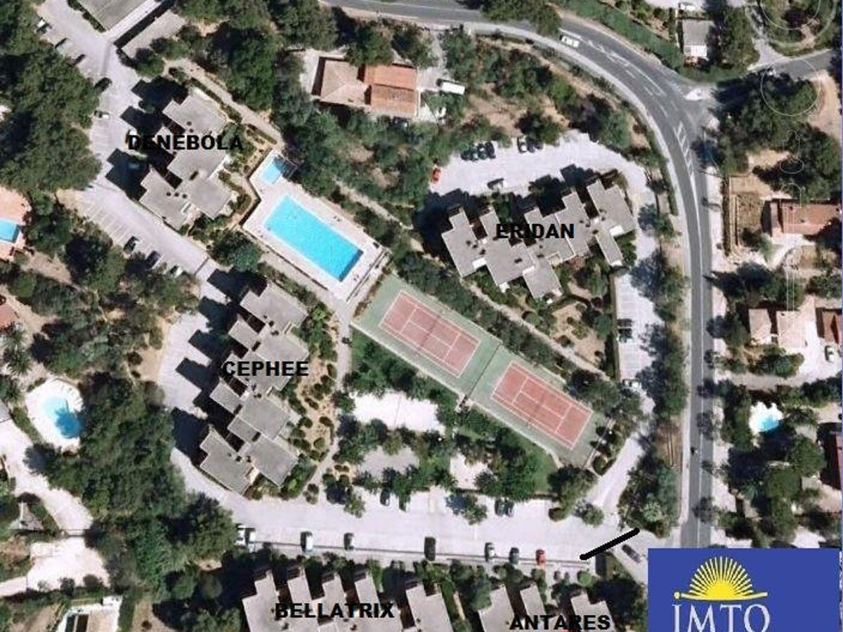 Studio cabine 28m² climatisé, piscine et parking à Bormes - Photo 12