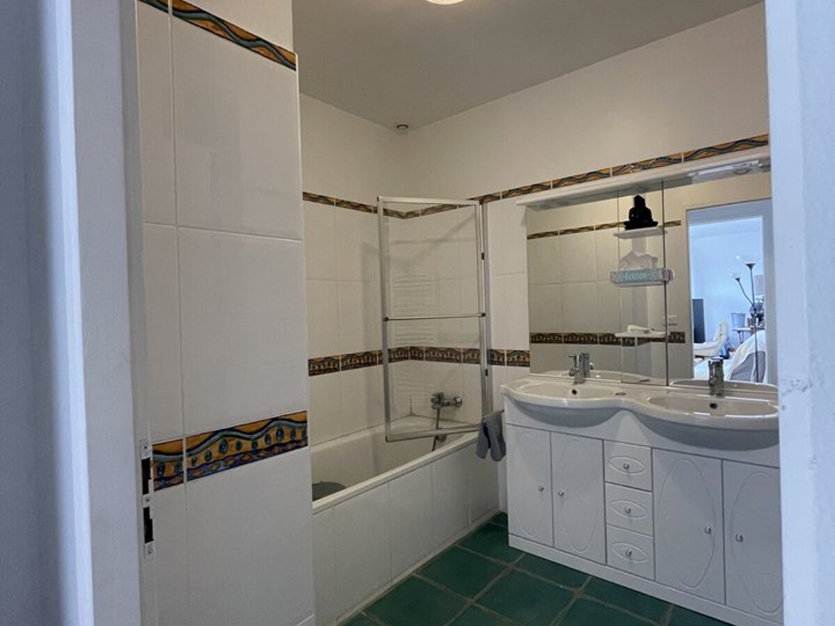 Maison de village vue lac, 2 chambres, parking - Photo 11