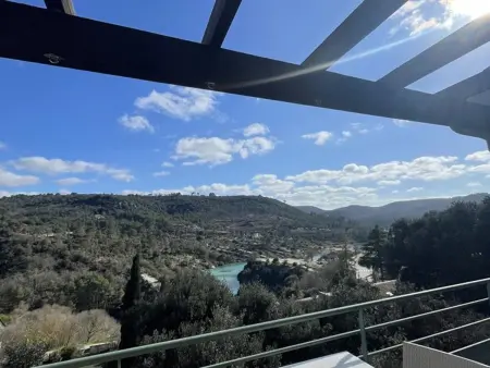 Location maison à Esparron de Verdon, Maison charmante près du lac dEsparron, 2 chambres, parking