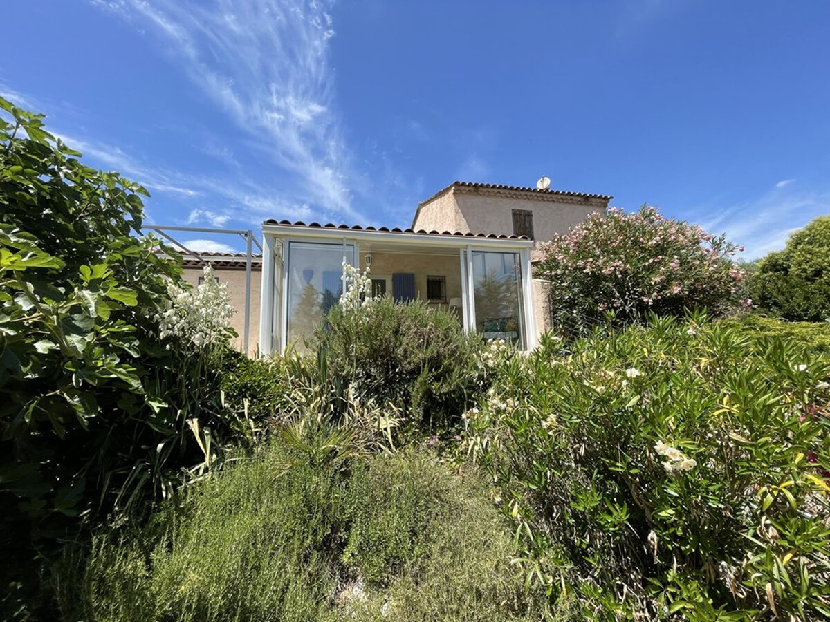Villa 4 pers. avec jardin arboré et piscine à Quinson - Photo 2