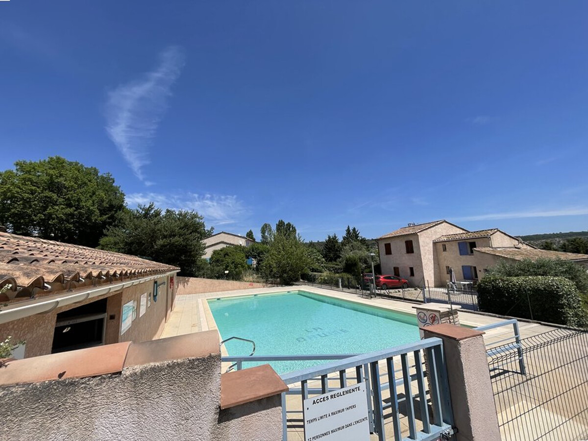 Villa 4 pers. avec jardin arboré et piscine à Quinson - Photo 10