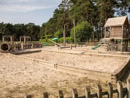 Chalet Veldzicht à Bocholt : jardin privé et piscine partagée : photo 47