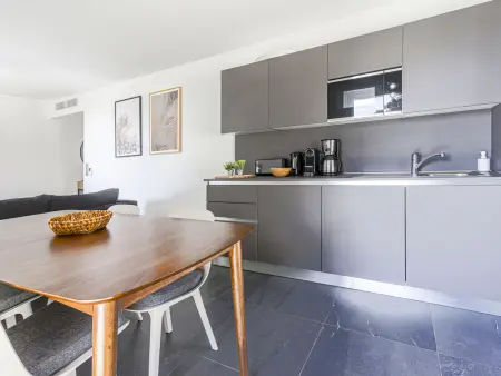 Apt 3 pièces Eze avec vue mer et 2 balcons : photo 9